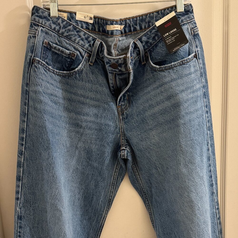 Levi Low Loose Jeans -  31 W x 30 L